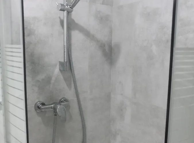 Jutrzenka Z Lazienka By Na Dni